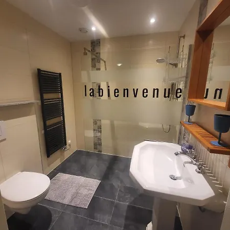 Heerlijk 'la Bienvenue' In Venlo, Limburg Venlo